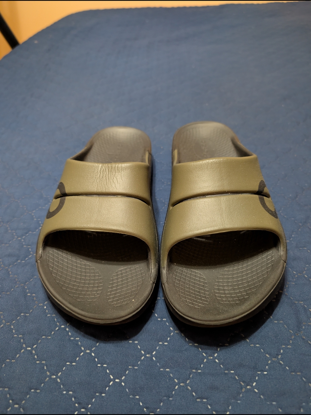 Oofos Men's Olive Green Slide Sandals